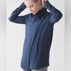 Lululemon Coast Easy Navy Blue Wrap Size 8